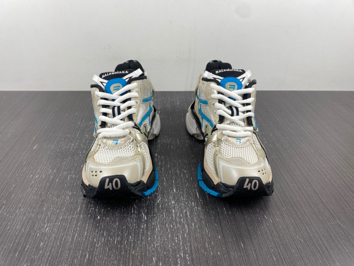 Ba*len*cia*ga runner