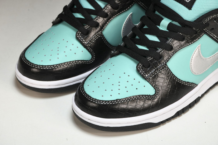 nike sb dunk low Di*m*nd s*pply co. aqua blue 304292-402