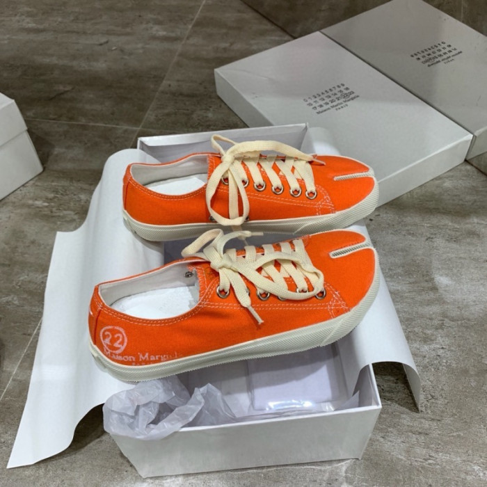 ma*s*n Ma*i*la tabi shoes