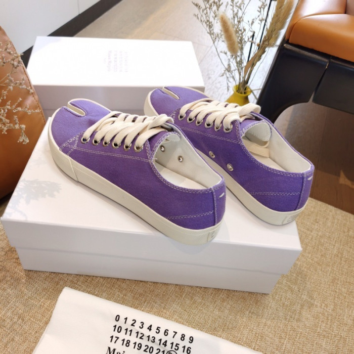 ma*s*n Ma*i*la tabi shoes