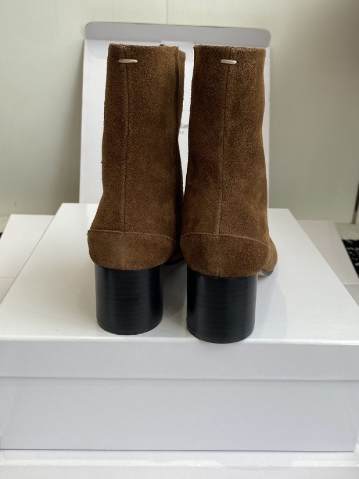 ma*s*n Ma*i*la tabi shoes