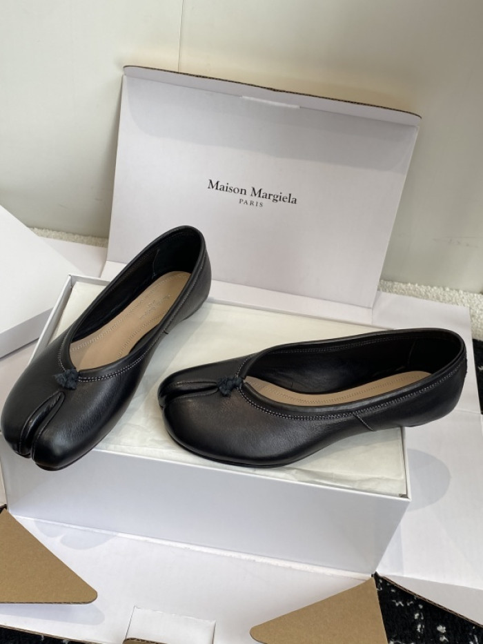 ma*s*n Ma*i*la tabi shoes