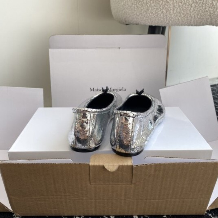 ma*s*n Ma*i*la tabi shoes