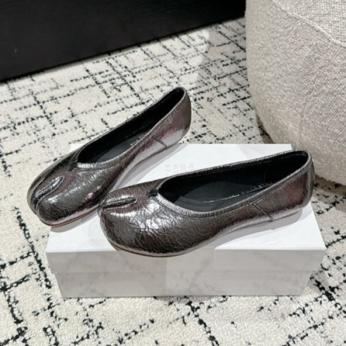 ma*s*n Ma*i*la tabi shoes