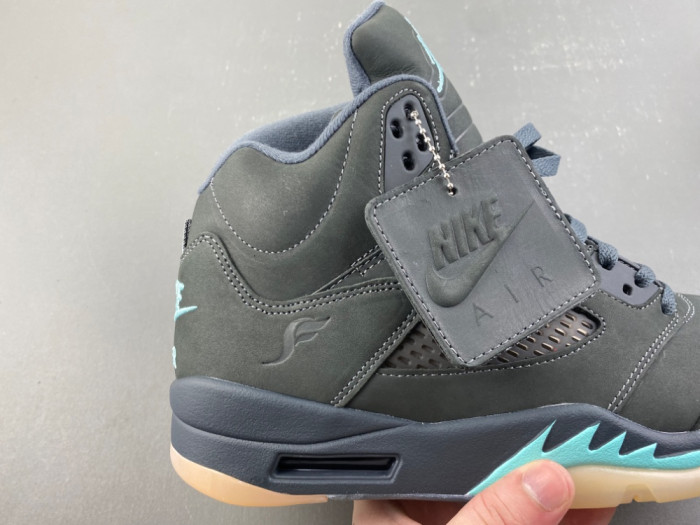 Jordan 5 Retro SoleFly Black Aurora Green IU0734-001