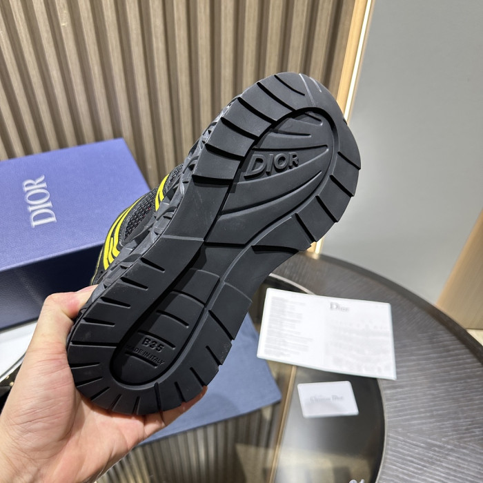 D10r B35 SNEAKER
