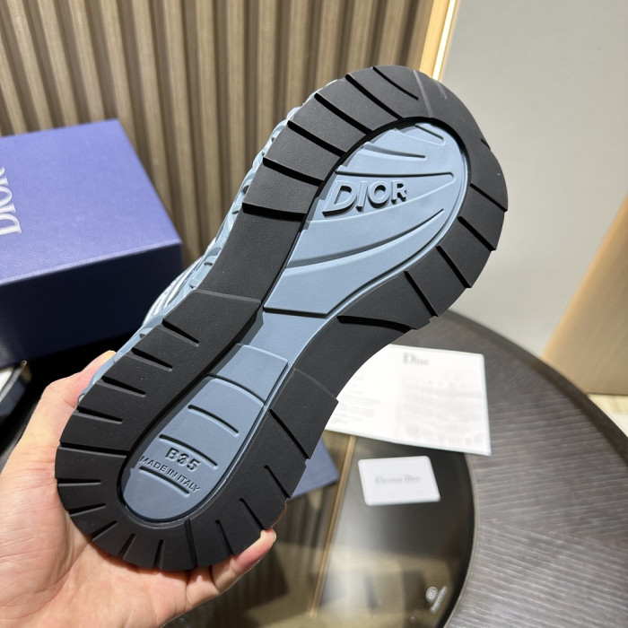 D10r B35 SNEAKER