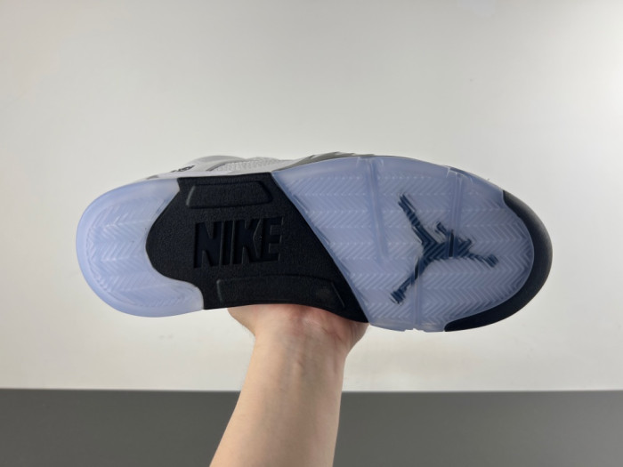 Air Jordan 5 Retro White Metallic HQ7978-103