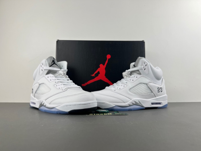 Air Jordan 5 Retro White Metallic HQ7978-103