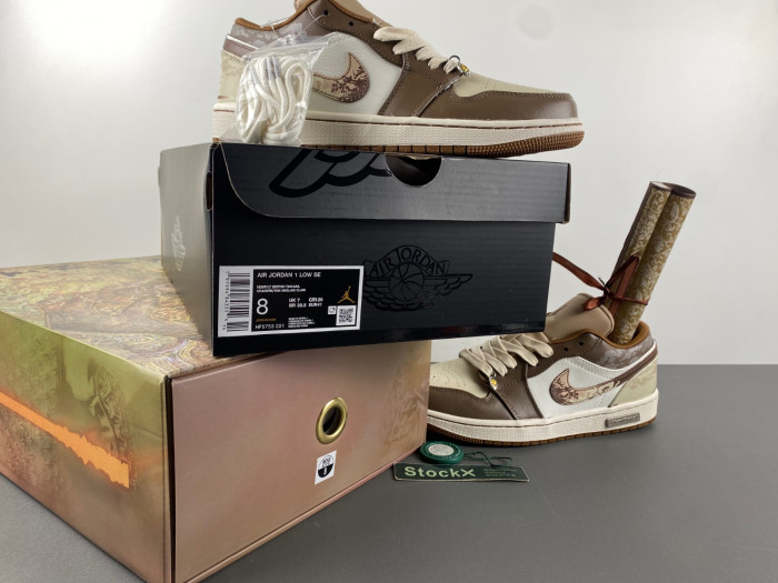 JORDAN 1 RETRO LOW HF5743-221