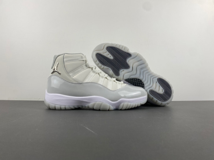 Air Jordan 11 Retro AR0715-110