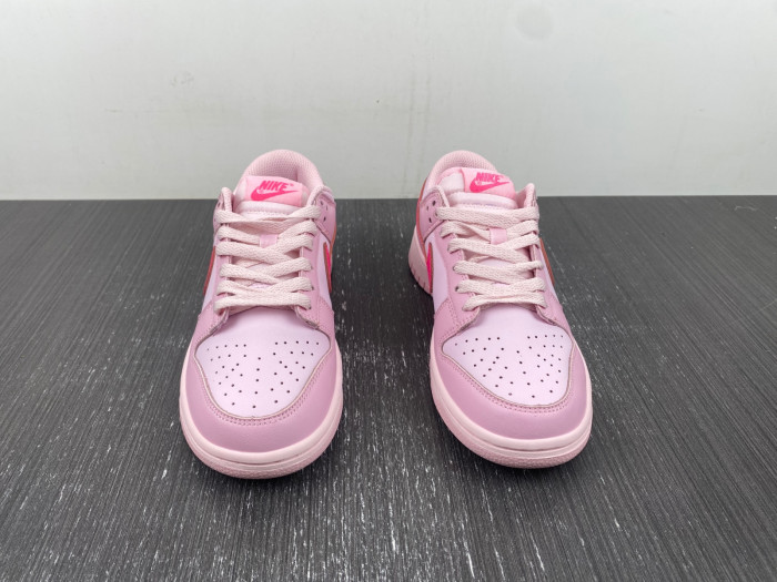 nike dunk low triple pink (gs) dh9765-600