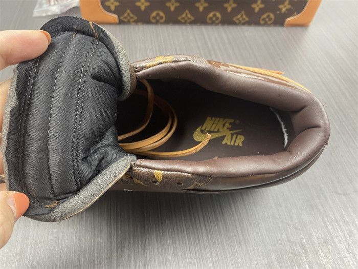 air jordan 1 o-w -louiv low top (with case)