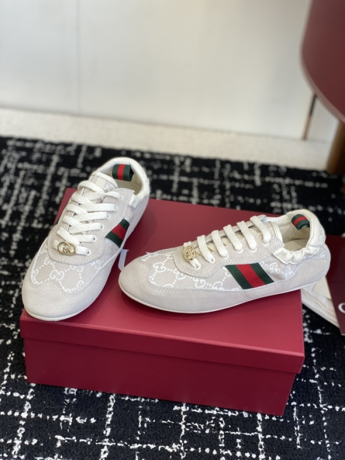 Gv*c Shift sneaker