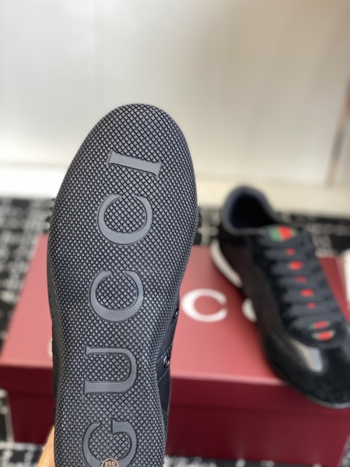 Gv*c Shift sneaker