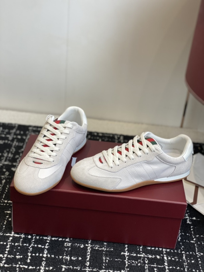 Gv*c Shift sneaker