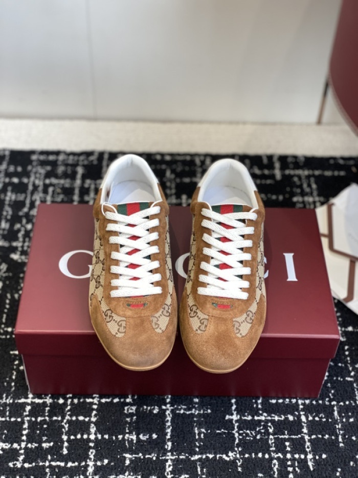 Gv*c Shift sneaker