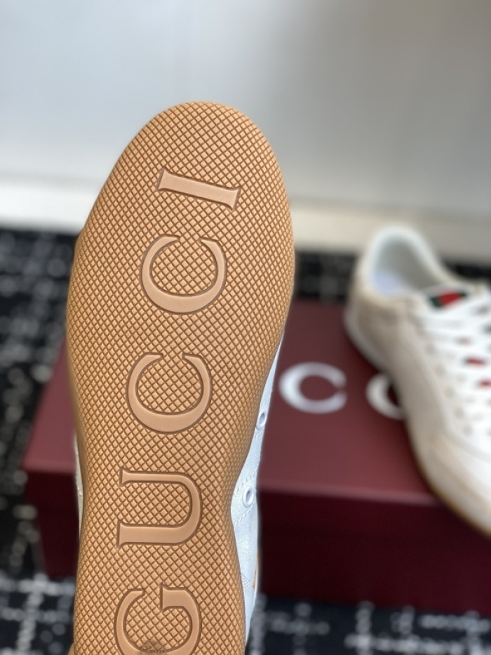 Gv*c Shift sneaker