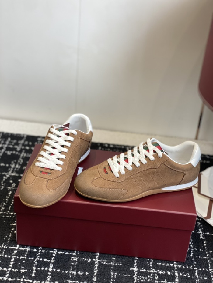 Gv*c Shift sneaker