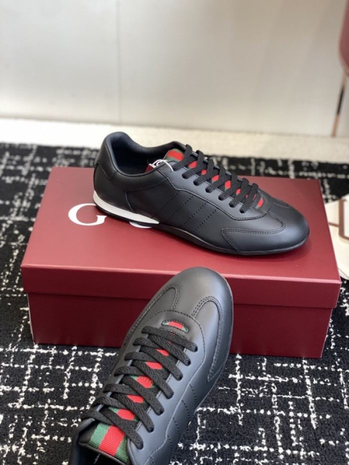 Gv*c Shift sneaker