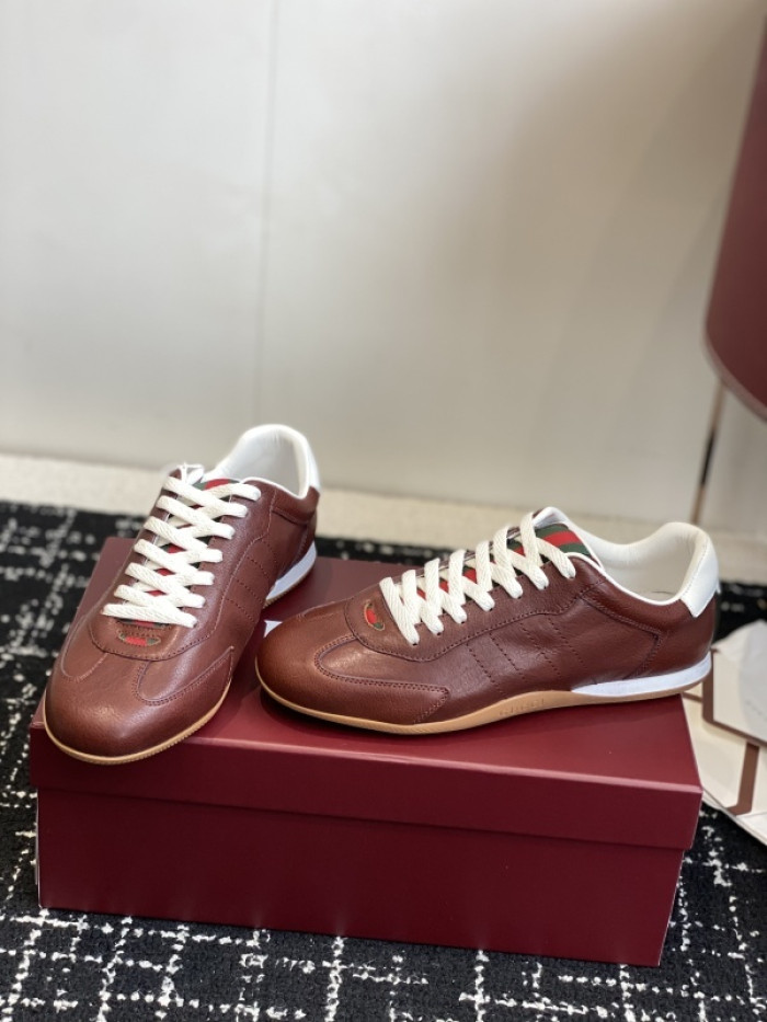 Gv*c Shift sneaker