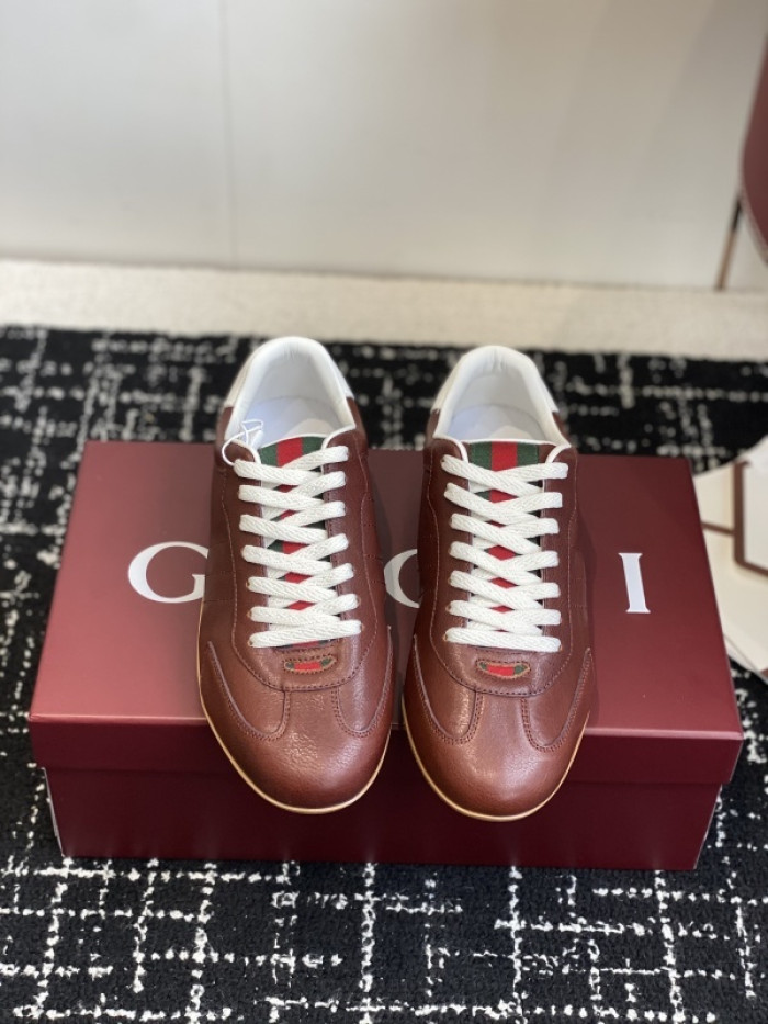 Gv*c Shift sneaker