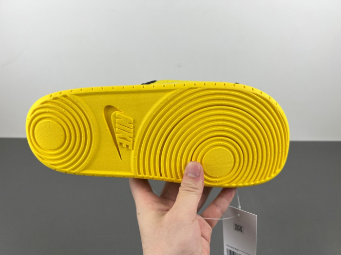 Nike Kobe Offcourt Slide IF2870-700