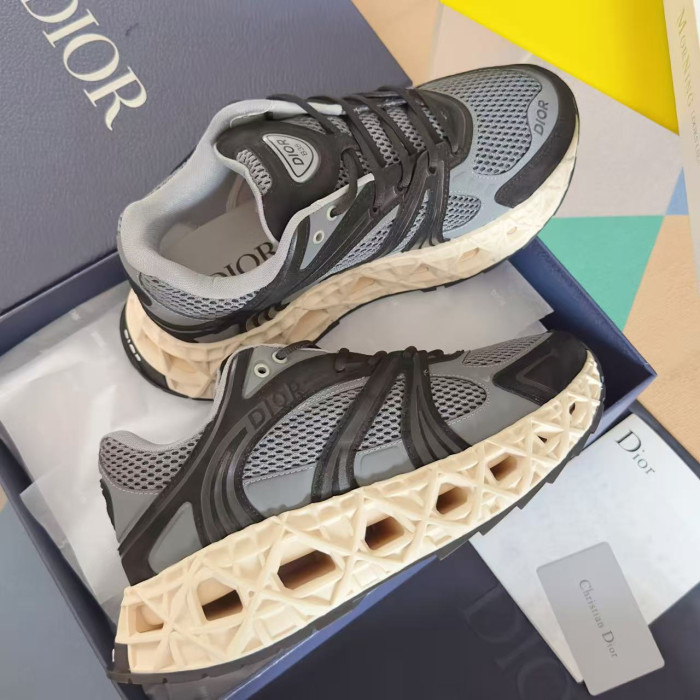 D10r B35 SNEAKER
