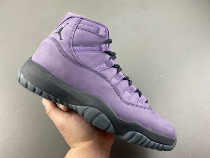 Air Jordan 11 “Las Vegas” IO8961-553