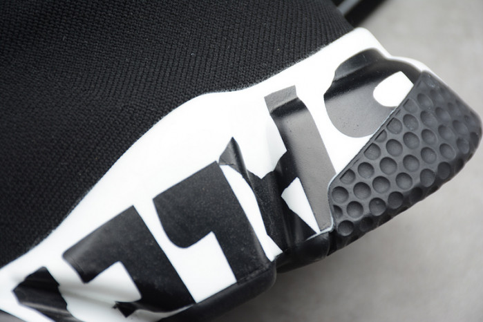 Ba*len*cia*ga speed sneaker