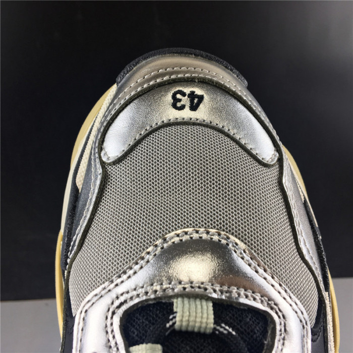 blcg sneaker triple.s.gomma grey silver 541624w06e27320