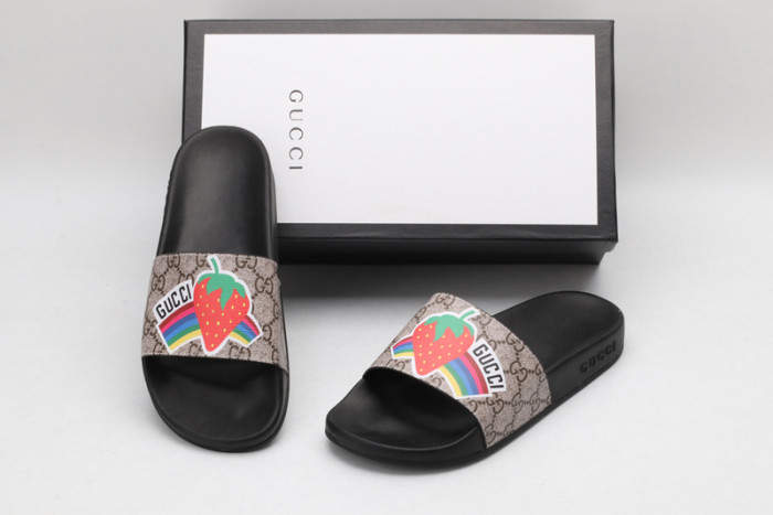 GUCC SANDALS
