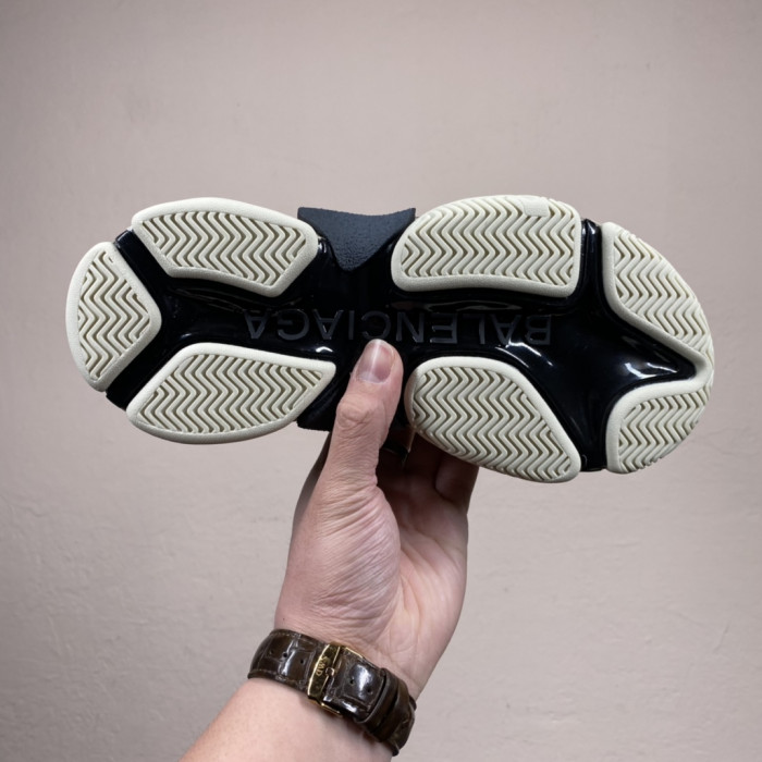 blcg sneaker triple.s.gomma grey black 524039 w03b5 9872