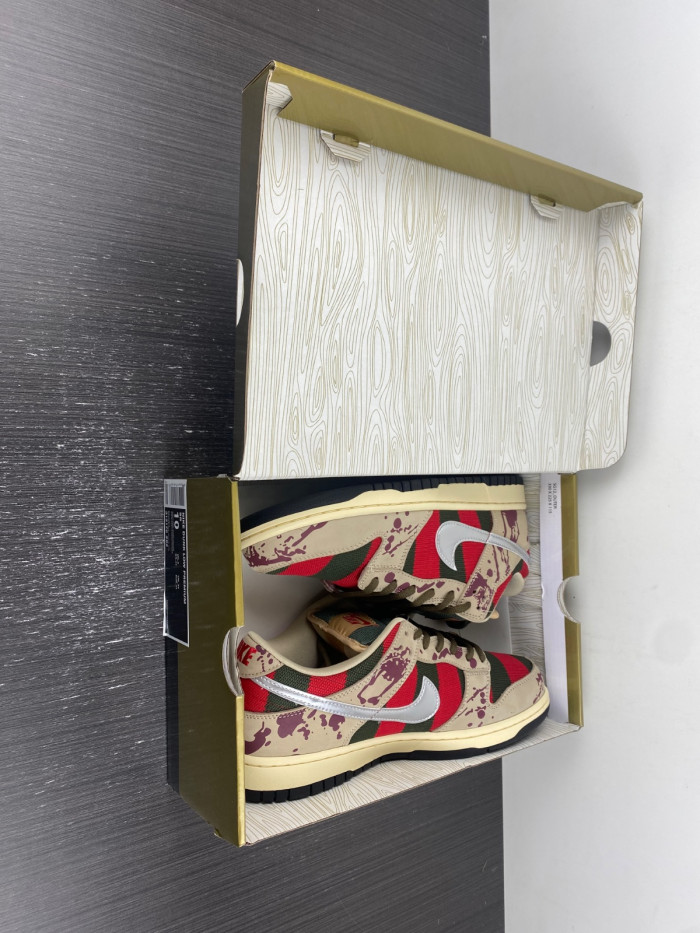 nike sb dunk low freddy krueger 313170-202