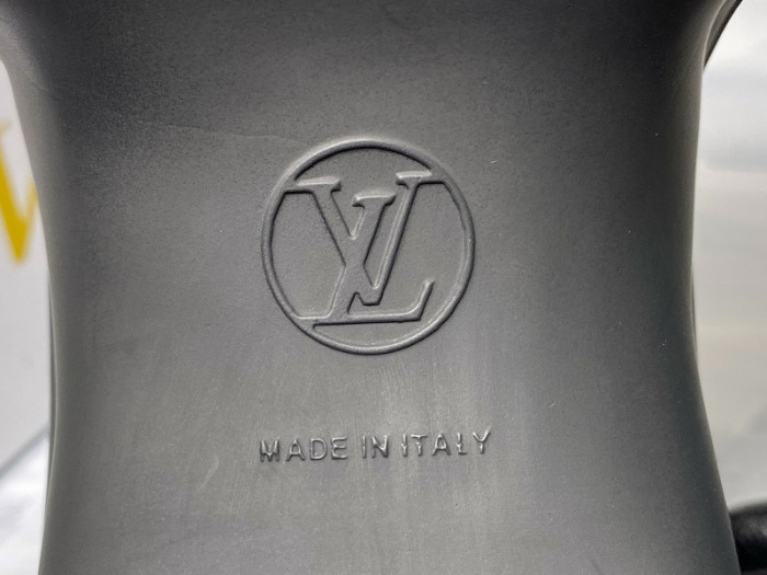 lv archlight sneaker