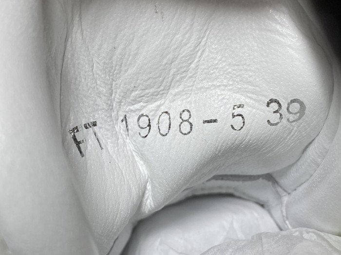 lv archlight sneaker