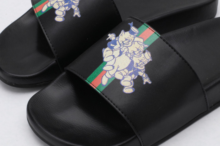 GUCC SANDALS
