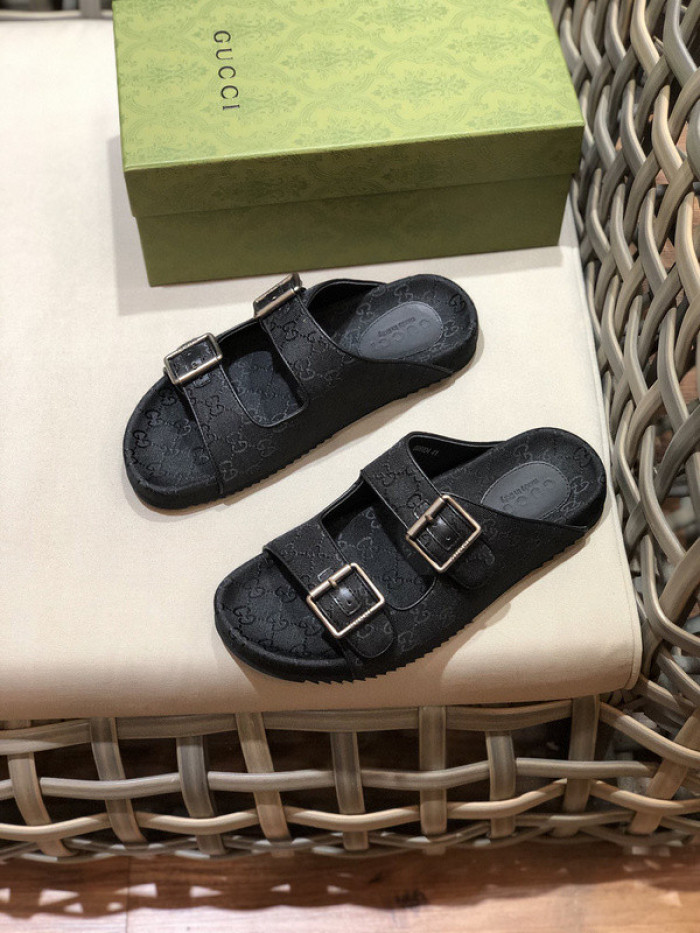 GUCC SANDALS