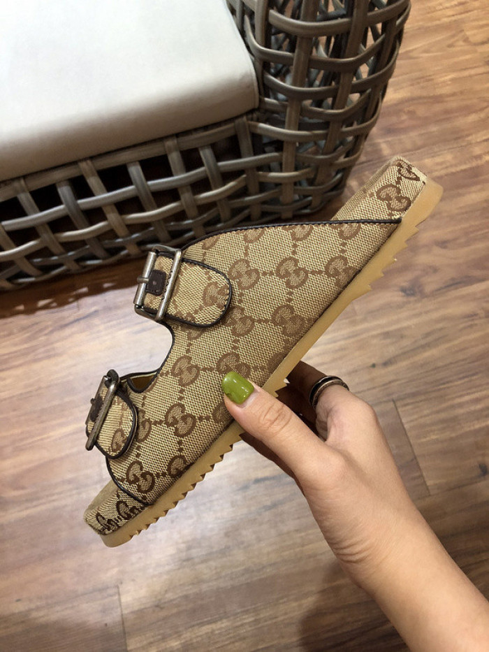 GUCC SANDALS