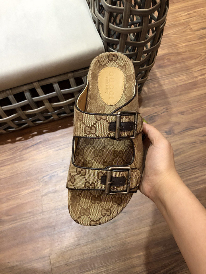 GUCC SANDALS