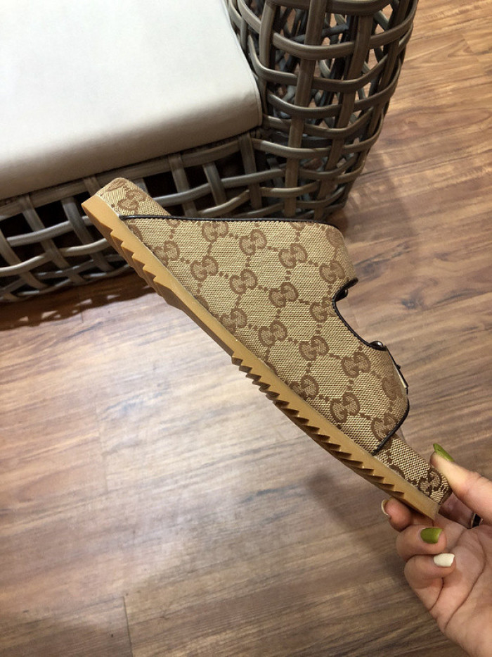GUCC SANDALS