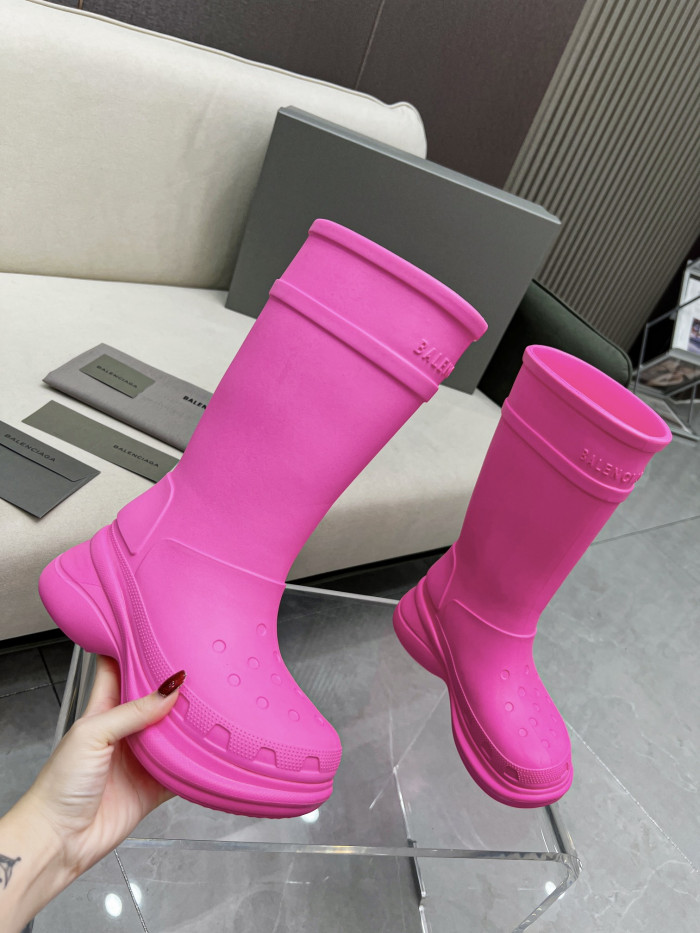 ba*len*cia*ga x Cr*0*s boot pink (w)