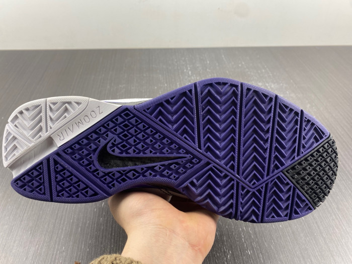 nike kobe 1 protro 81 pt game aq2728-105