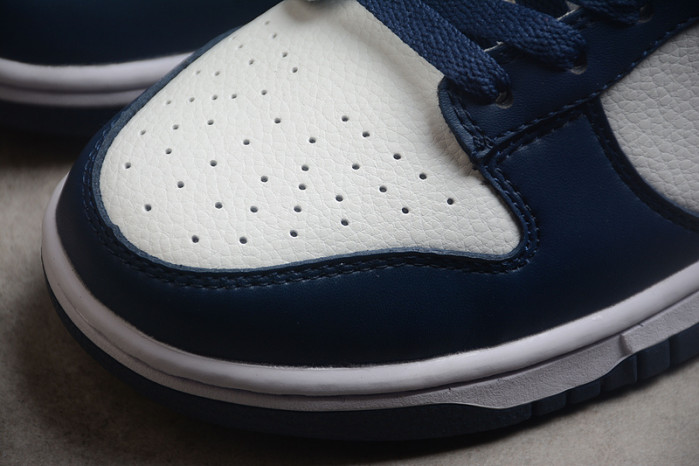 nike dunk low summit white midnight navy fd9749-400