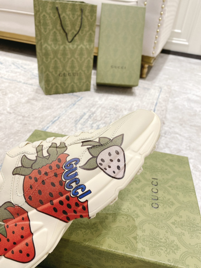 g*u*i trainer sneaker