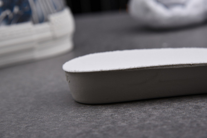 D*or b23 oblique high top sneaker