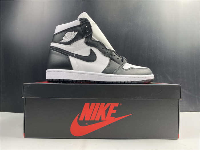 air jordan 1 retro black white (2014) 555088-010