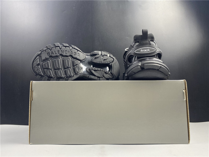 blcg track trainer black 542436 w1g81 2045