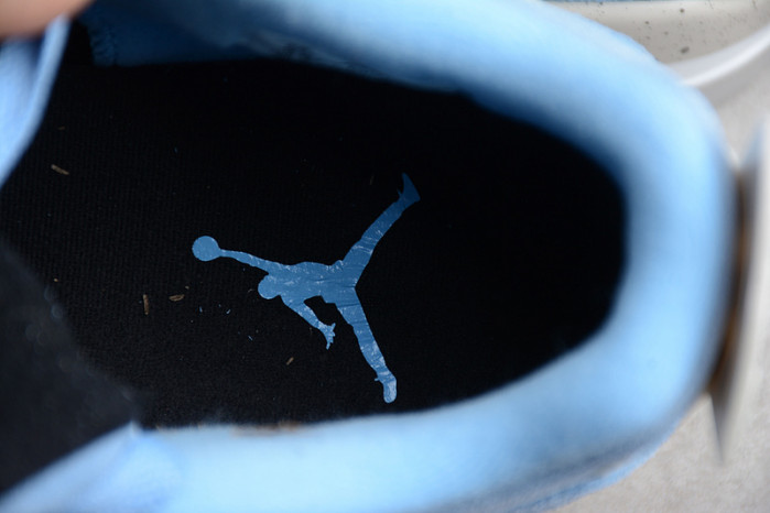 air jordan 4 retro university blue ct8527-400
