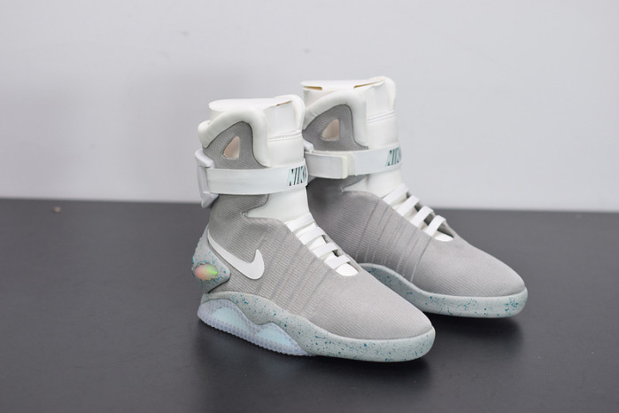 nike mag
